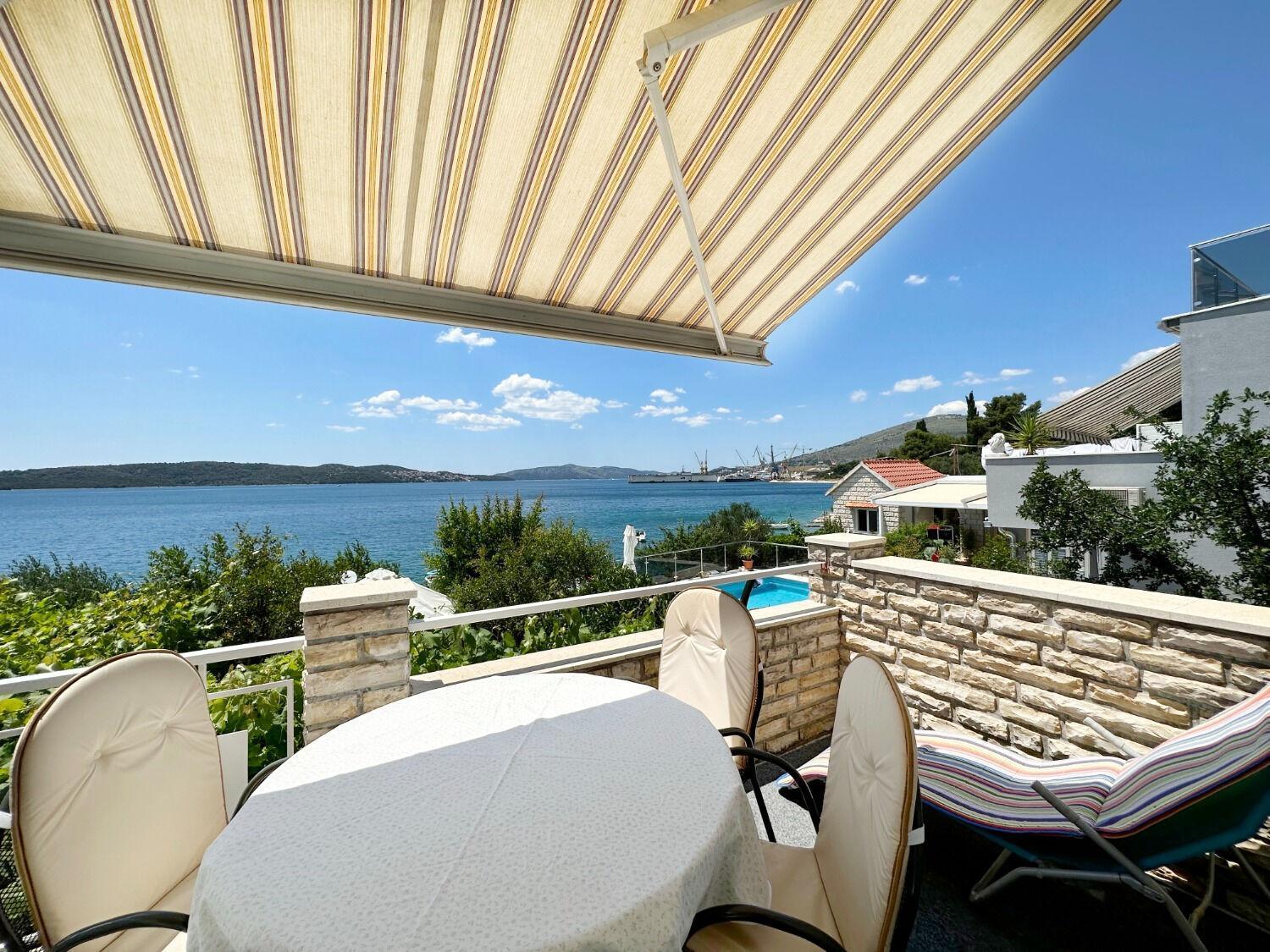 Apartments Mihaela Trogir Exteriör bild