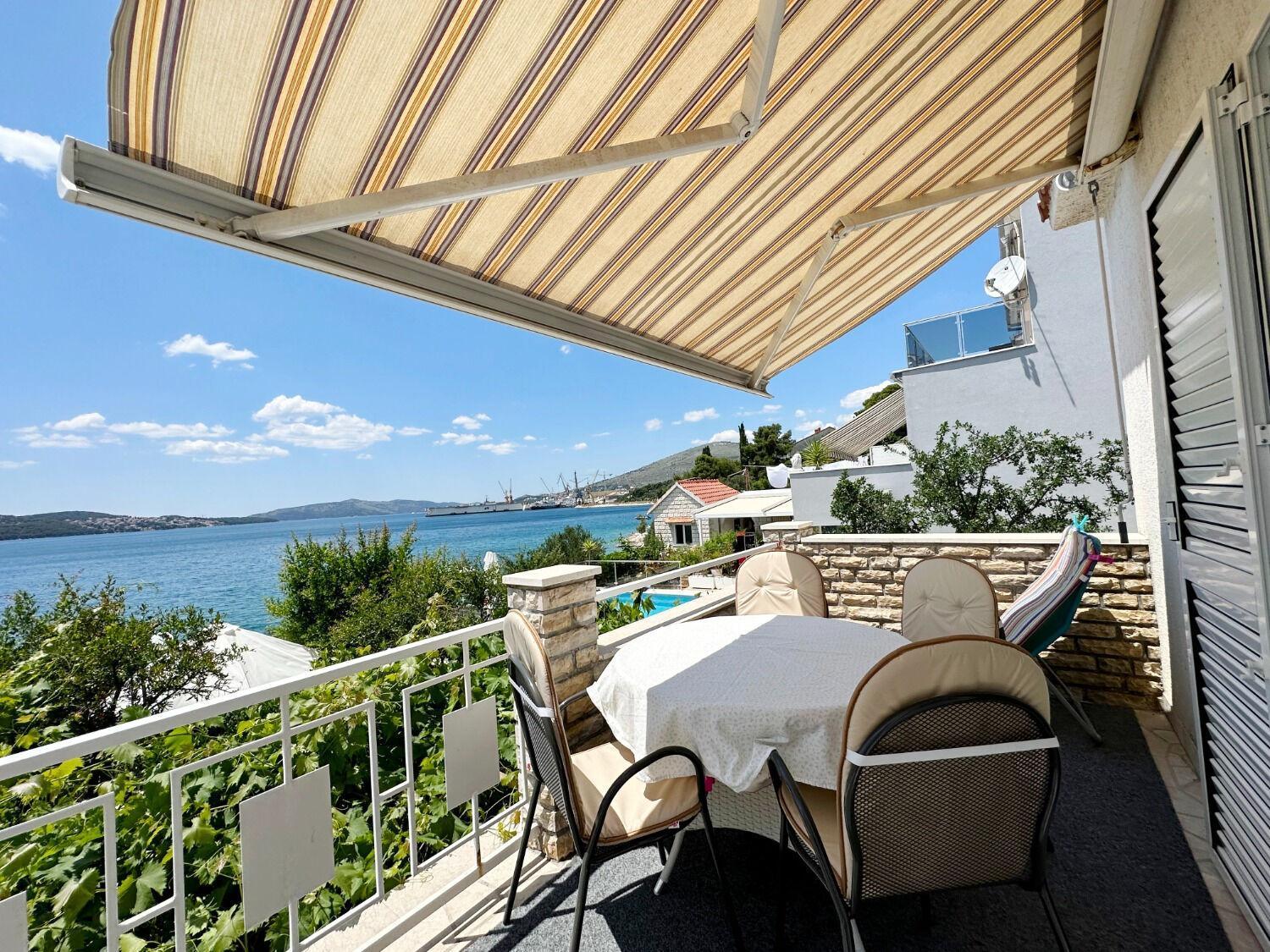 Apartments Mihaela Trogir Exteriör bild