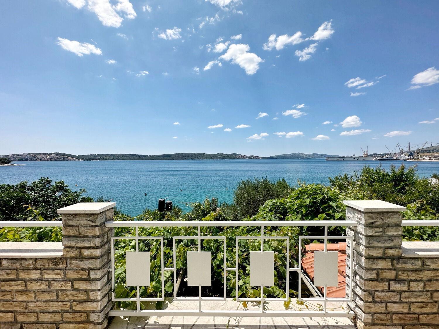 Apartments Mihaela Trogir Exteriör bild